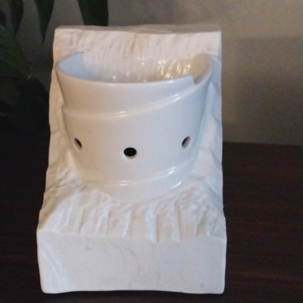 SCENTSY The Edge "Stones to Sculptures Rocks to Warmers" Full Size Warmer